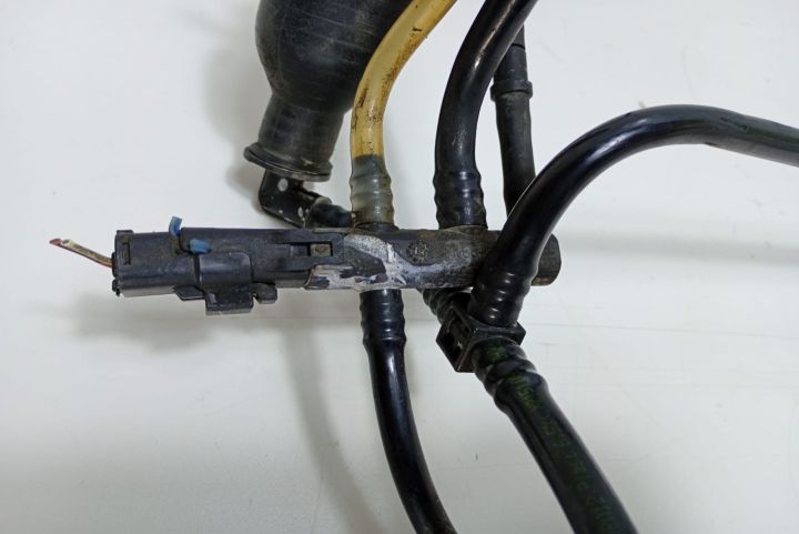 Pompita  conducta combustibil 1.4 d cu mic defect Citroen C3  seria