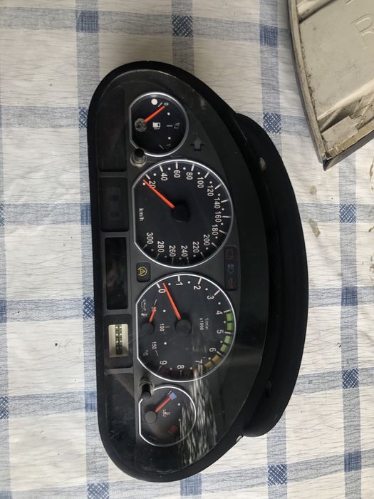 Щиток Приборов на БМВ BMW.