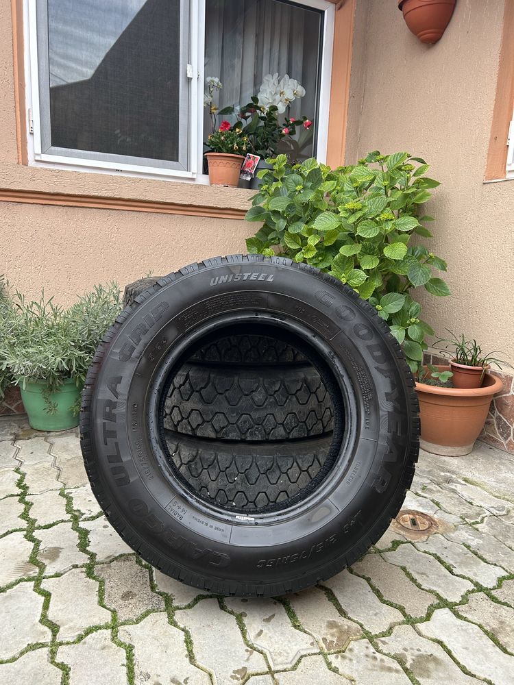 Cauciucuri GOODYEAR 215/75/R16C de iarna