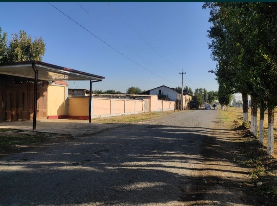 Срочно склад учун жой сотилади. 78000 у.е.