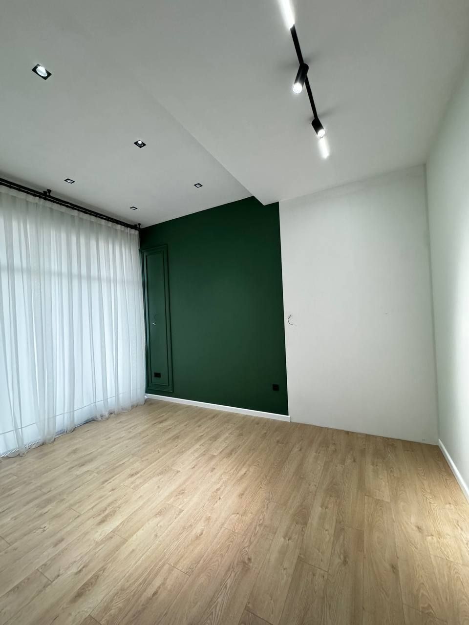 Продается 2х ком квартира, ЖК ОК Сарой Делюкс, ор-р:Паркентский, 78 м2