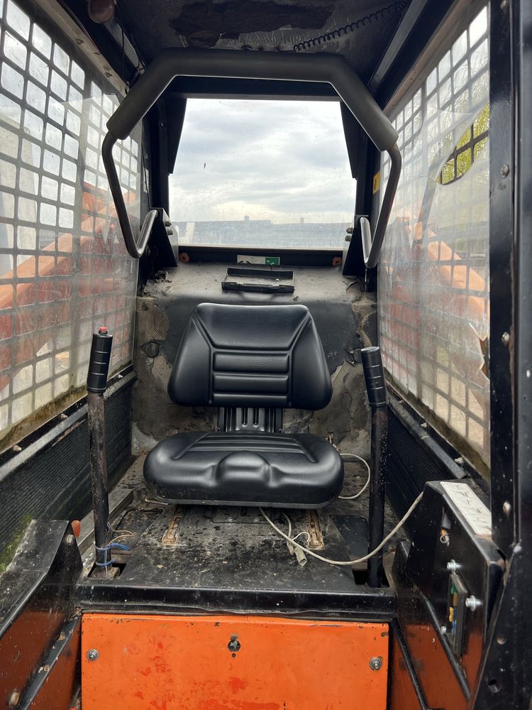 Miniincarcator Libra Bobcat camera marsarier Kubota incarcator frontal