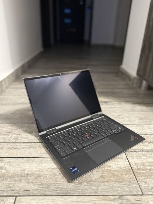 Lenovo ThinkPad X1 Yoga Gen 7 • i7 TOUCHSCREEN 360• -32gb ram