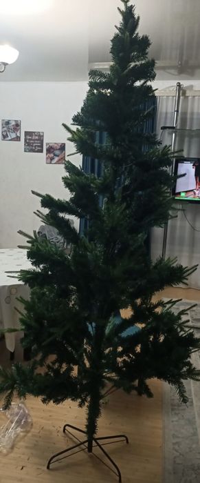 Продам ёлку новая