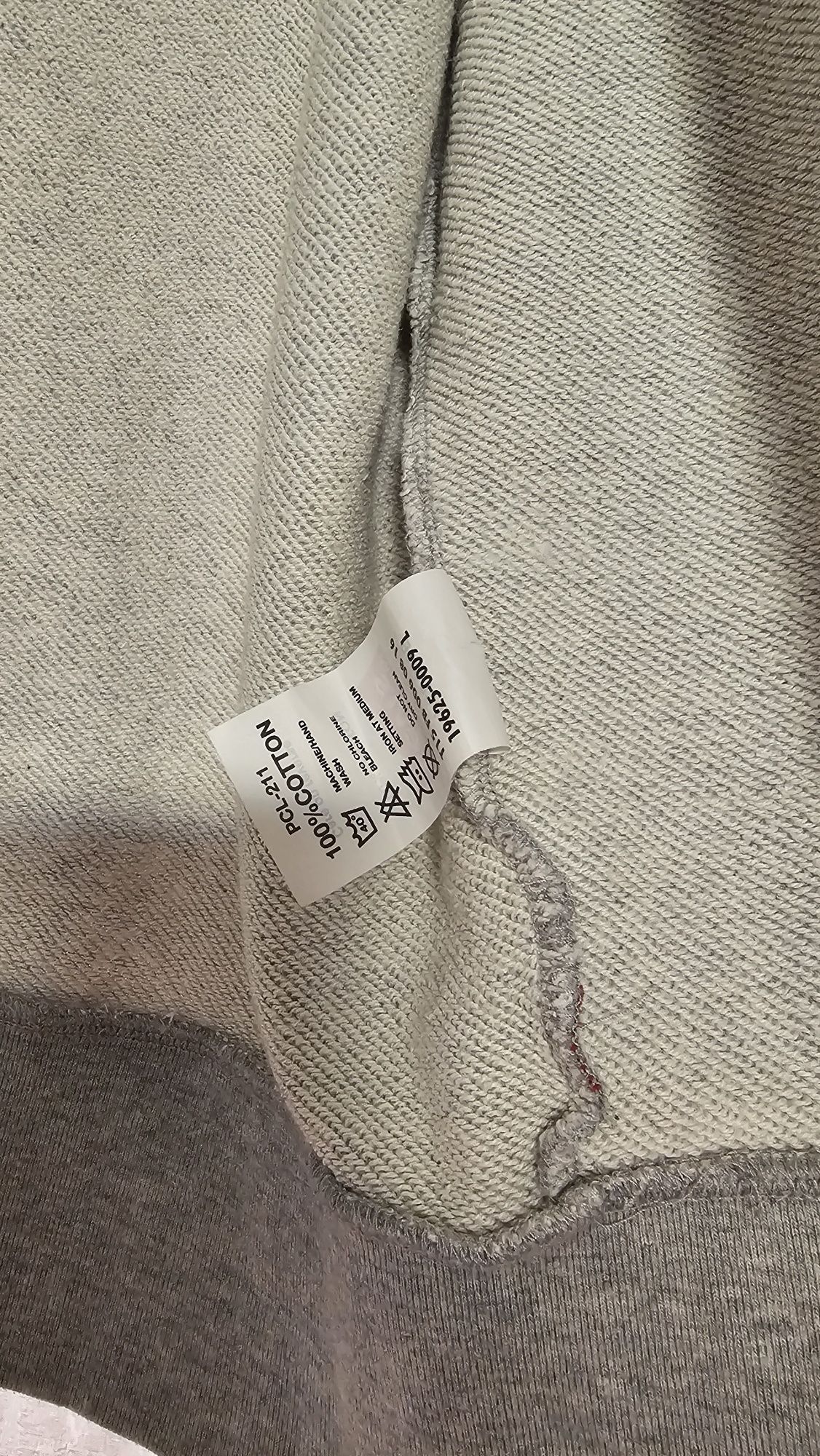 Hanorac Levi’s gri, mărimea L