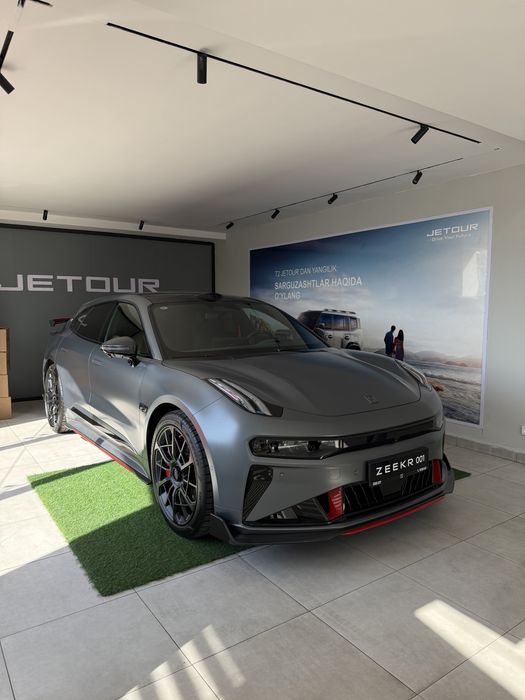 Zeekr 001 full varianti