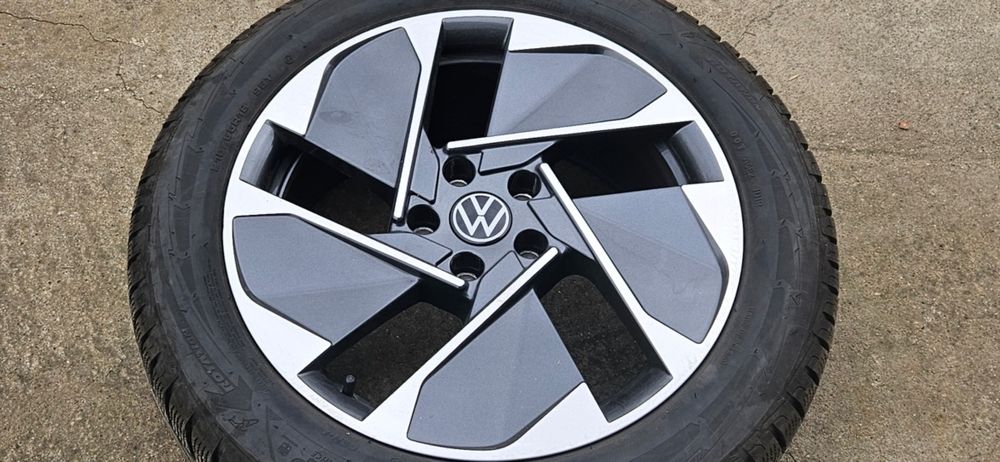 Jante VW iD4 5 6 7 Buzz echip iarna Good Year 215 55 18 DOT 2021