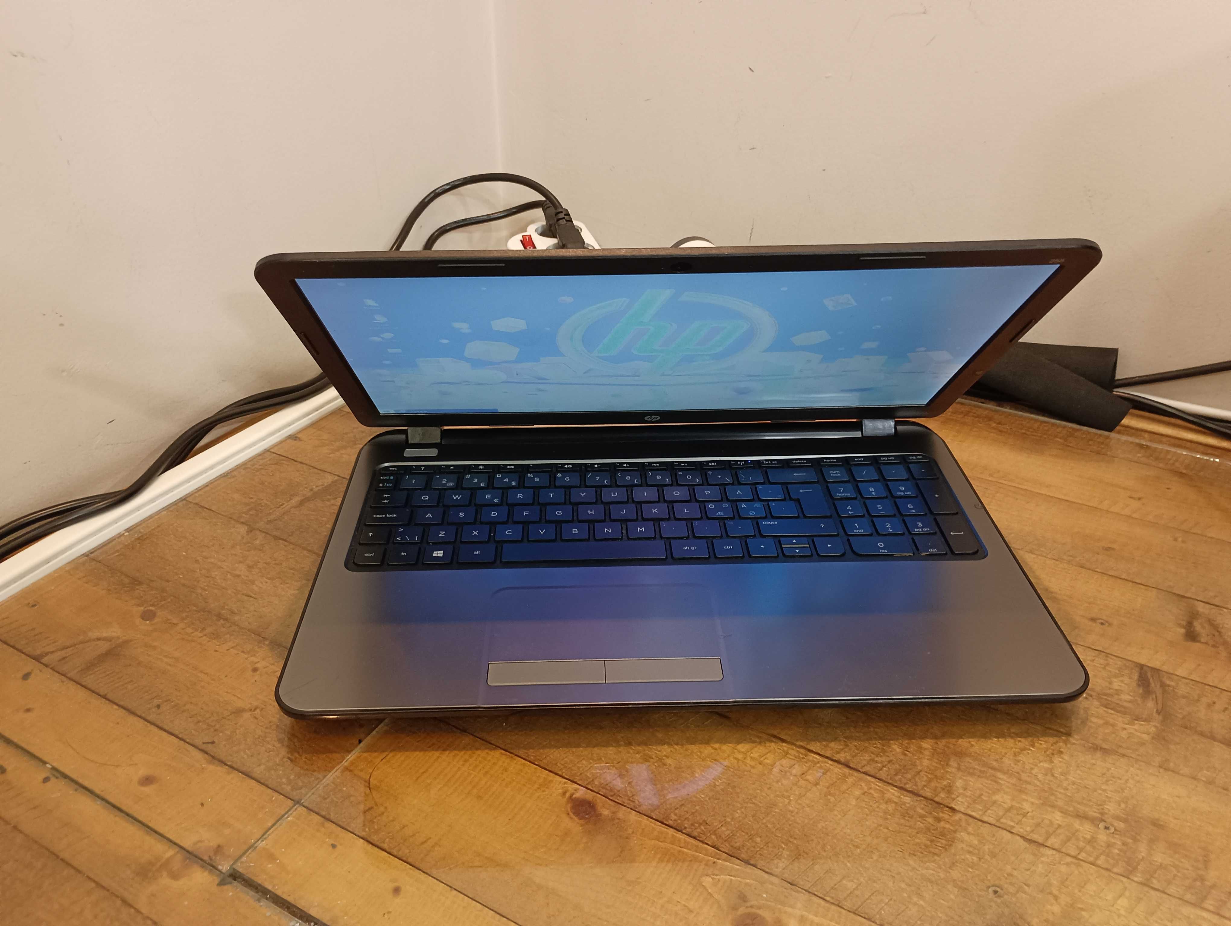 Лаптоп  HP 255 G3 / 15,6"