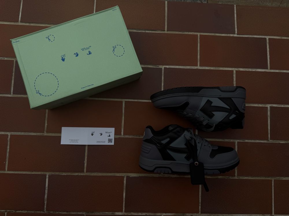 Adidasi Off White / Out Of Office / Premium / 2025