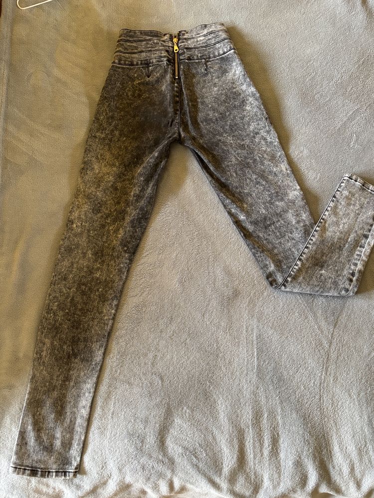 Дънки FOREVER21 с цип отзад
