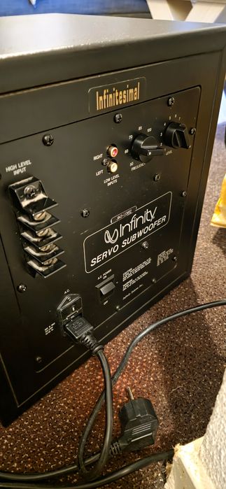 Субвофер infinity