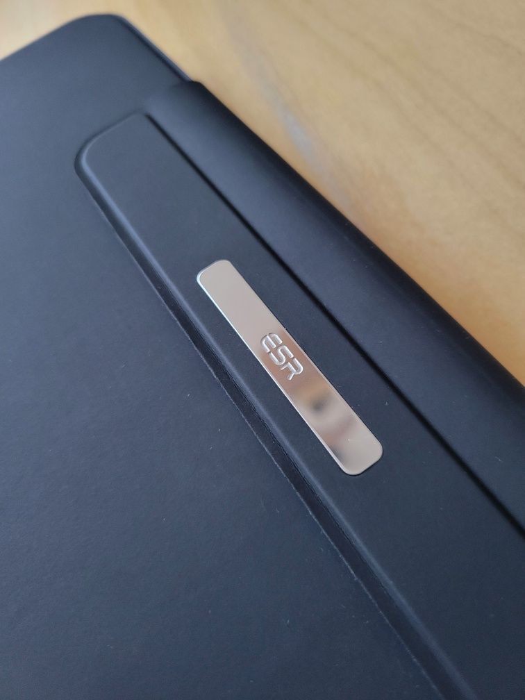 Калъф с клавиатура ESR за iPad Pro 12.9 2018 - 2022