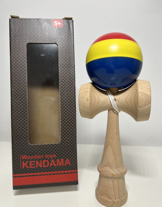 Kendama Romania - Bila Lucioasa (CUTIE + Ață de rezervă)