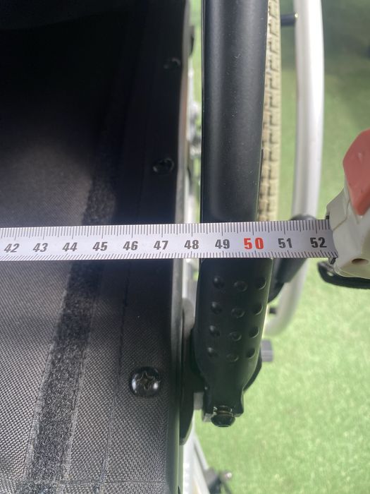 Caruț dizabilitați carucior handicap batrani Electric