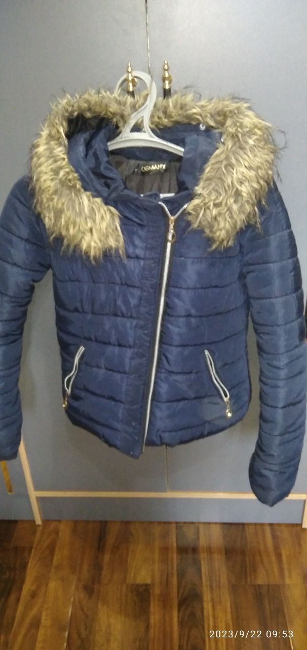 Куртки женские .