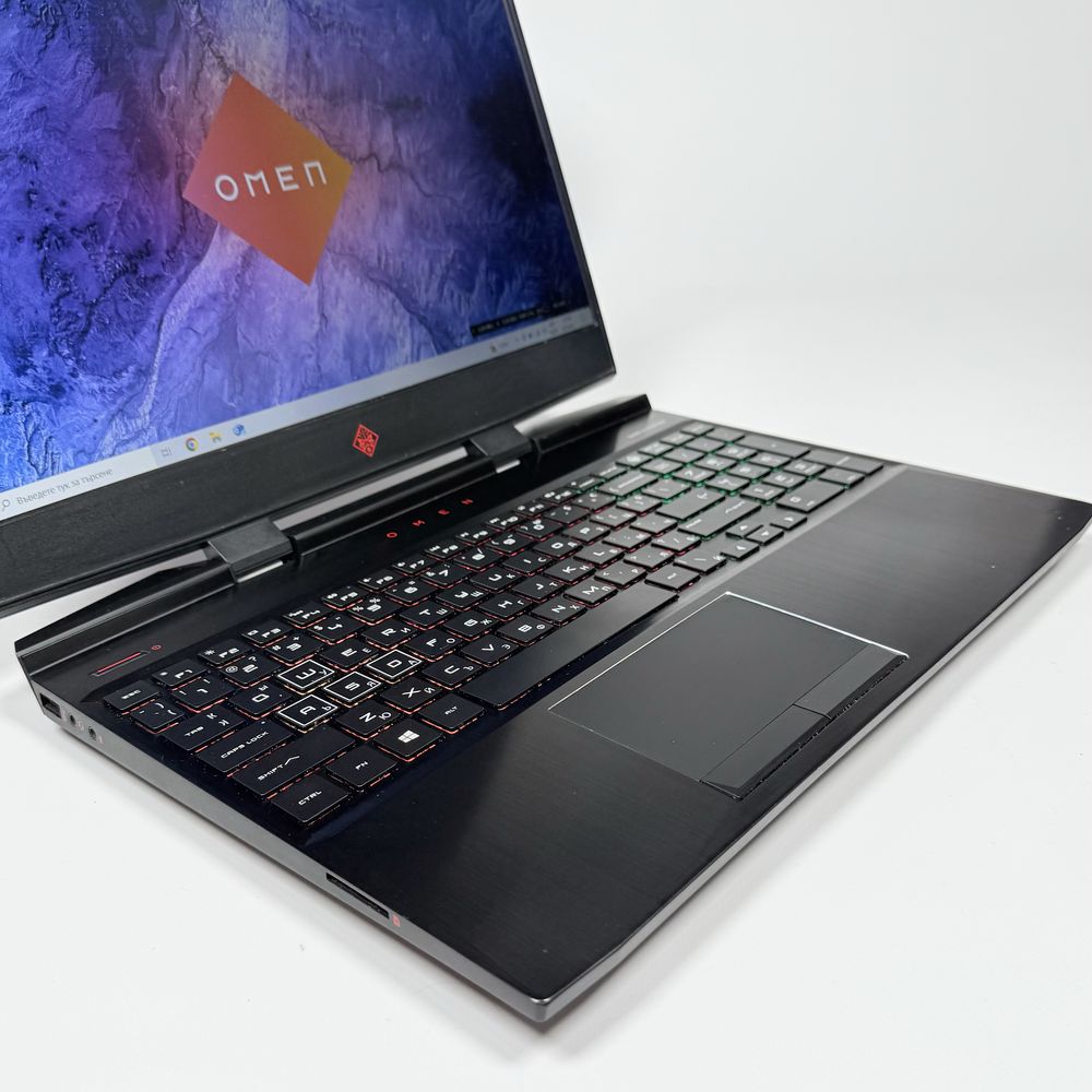 HP Omen 15/RTX 2060 6GB/i5-9300H/16GB DDR4/512GB NVMe/RGB клавиатура