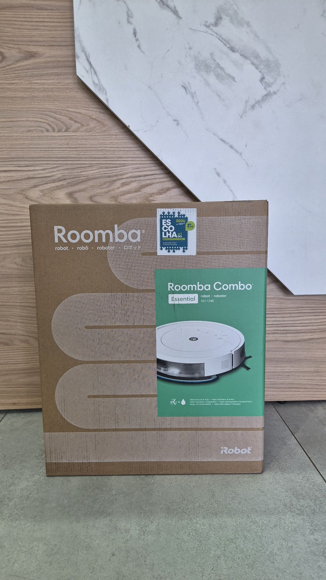 Roomba Combo Essential Y011240 Robot