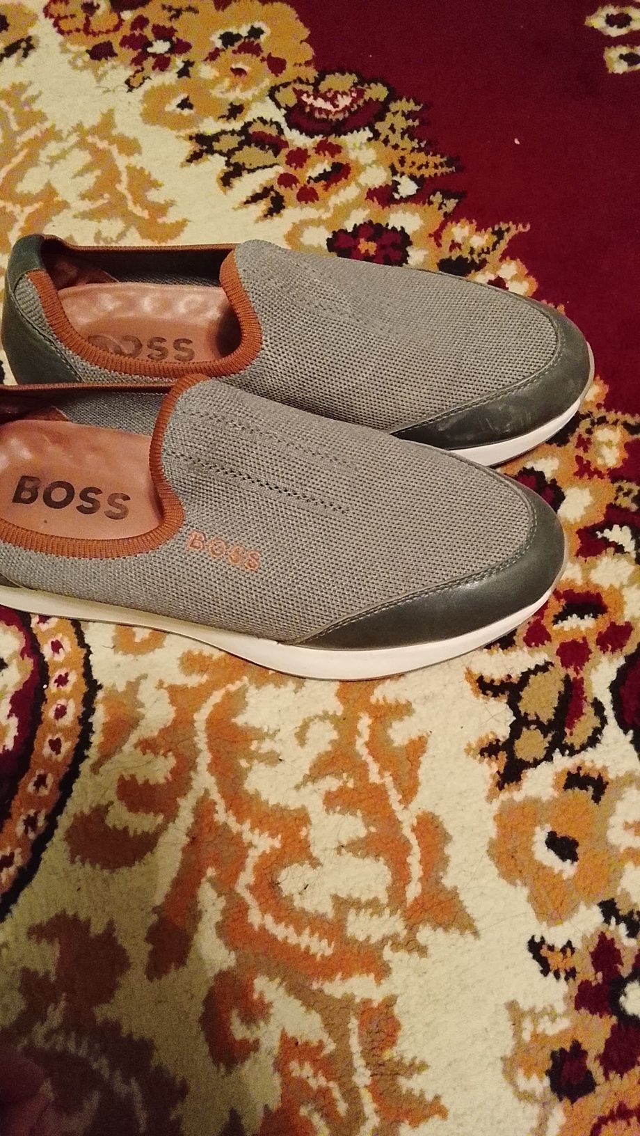 Oyoq kiyim Bossdan