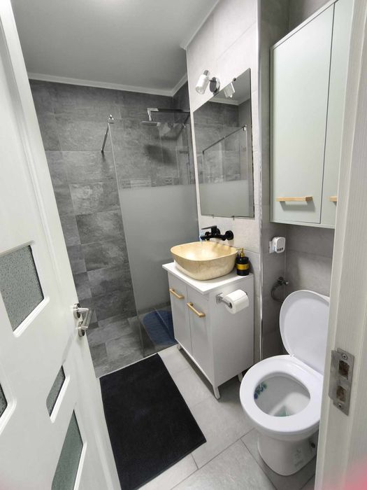 Închiriez in regim hotelier 2 apartamente cu o camera BRAILA