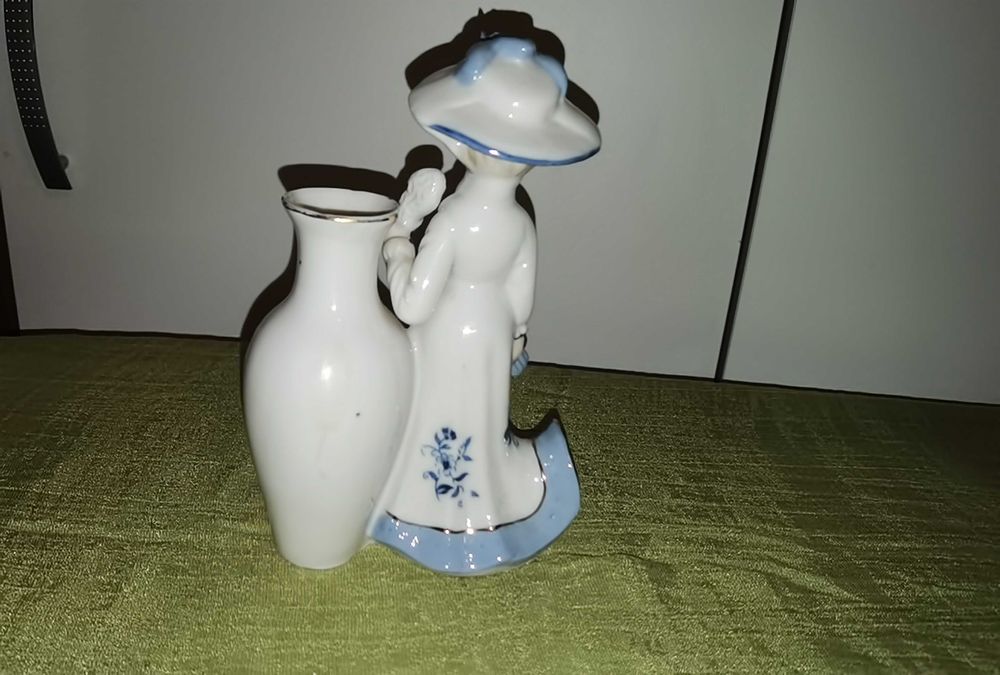 Керамична вазичка