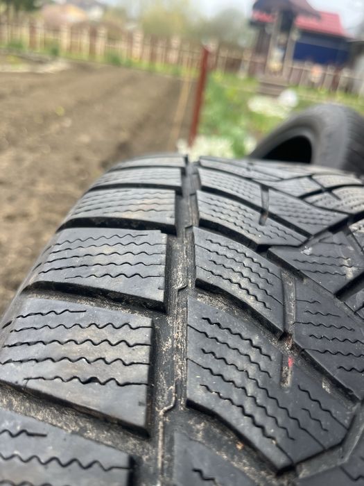 Anvelope 235/55 19 105V Dunlop