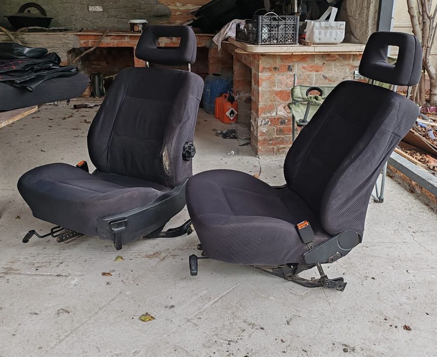 Продам комплект сидений на ауди С4