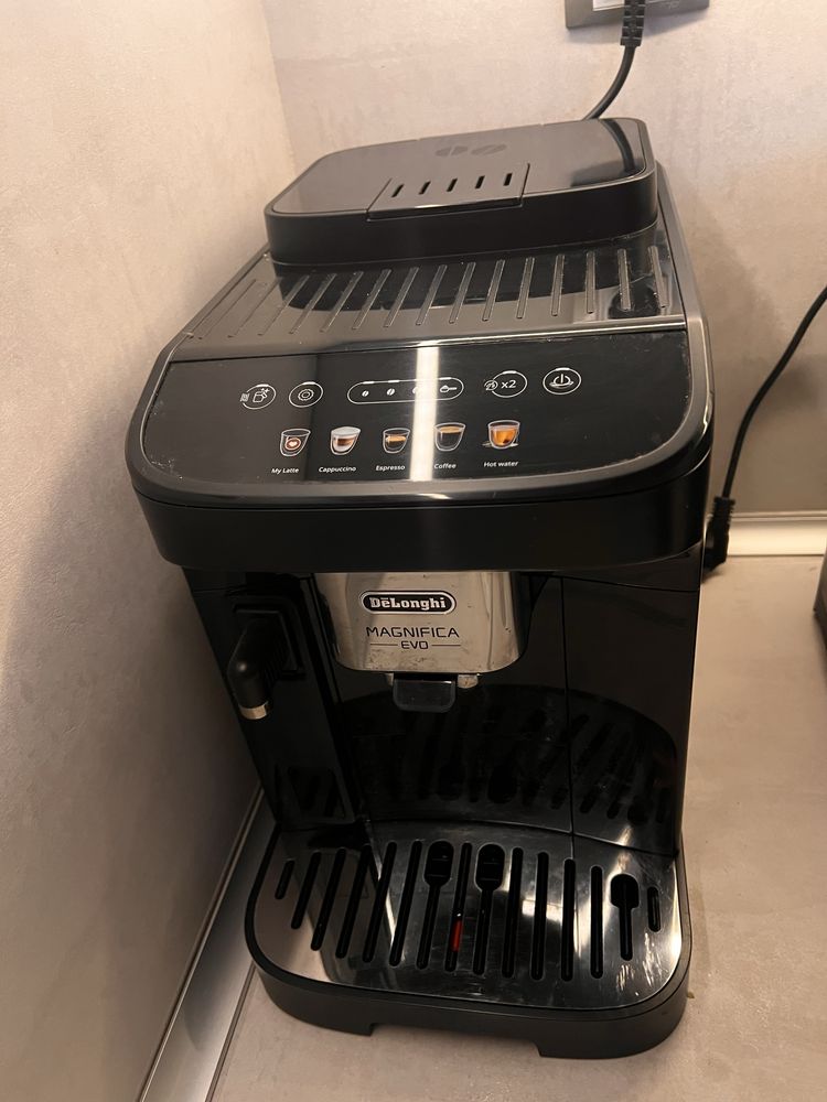 Кафеавтомат DELONGHI Magnifica EVO ECAM290.61.B
