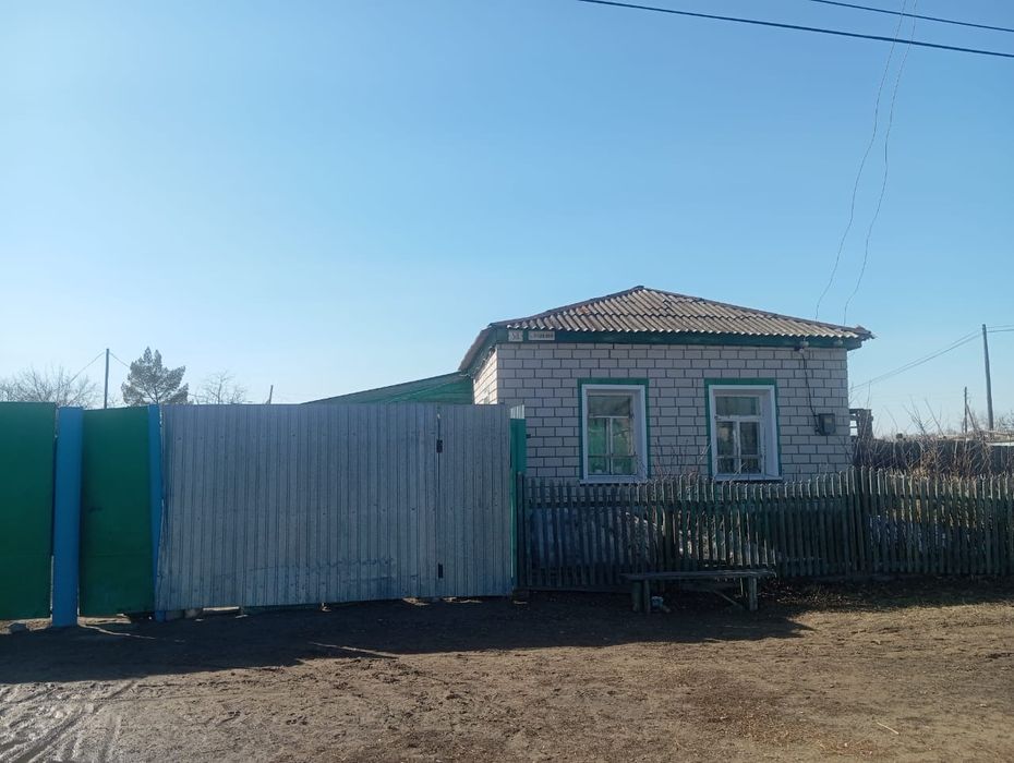 Продам дом  село Чернорецк