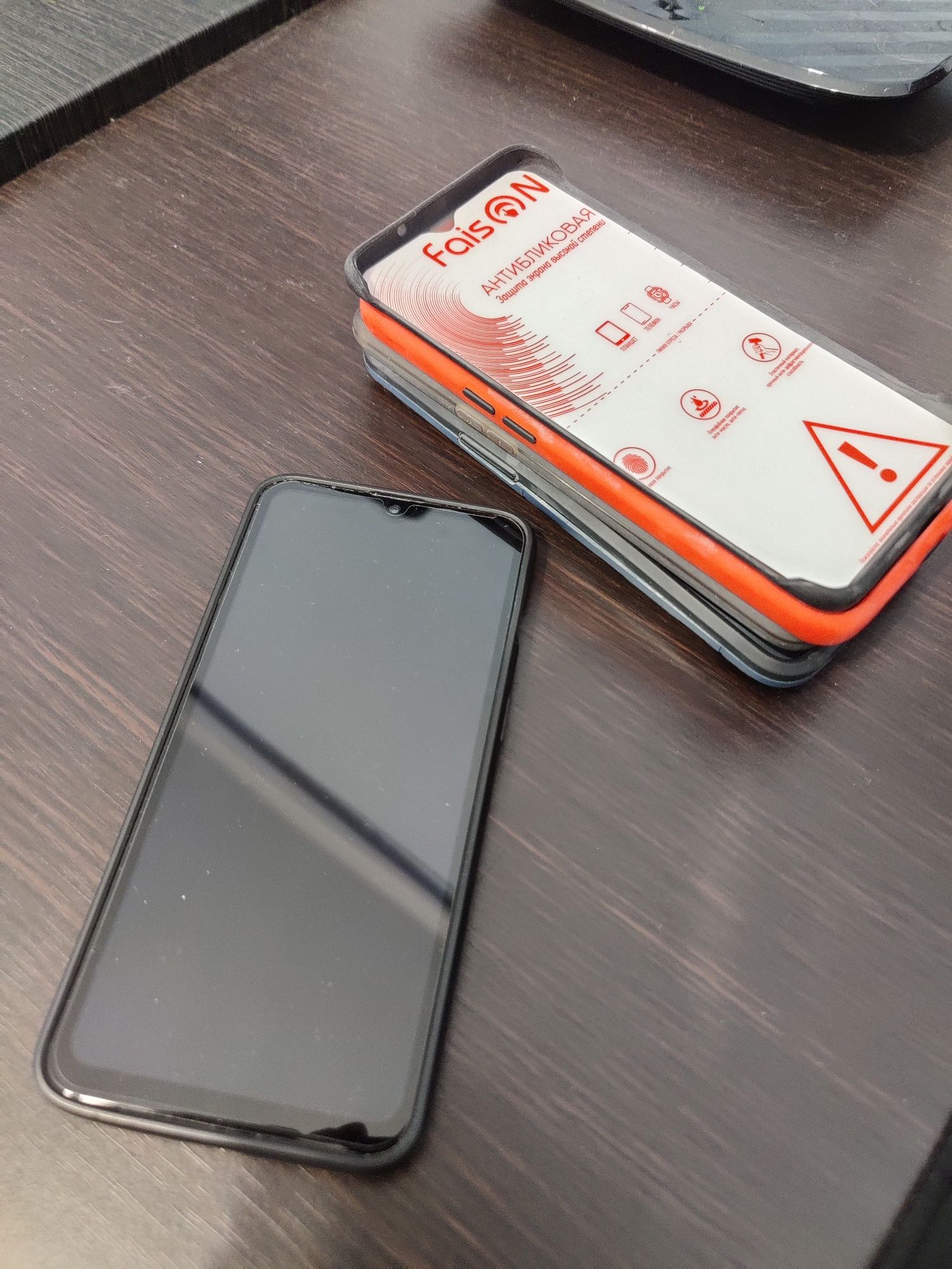 Продам OnePlus 6t