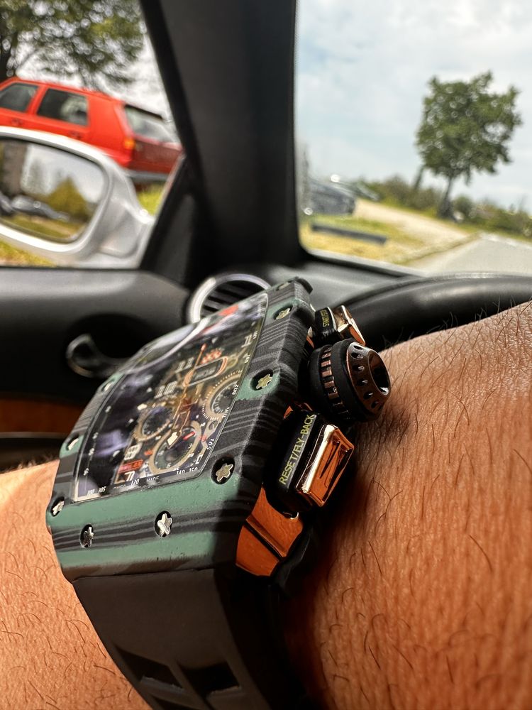 Часовник Richard Mille Chronograph чисто нов