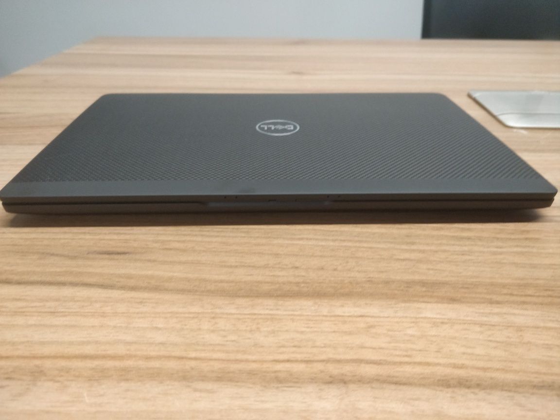 Лаптоп Dell Latitude