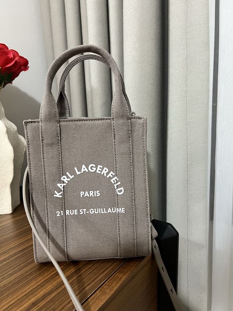 Оригинална чанта на Karl lagerfeld чисто нова,без етикет