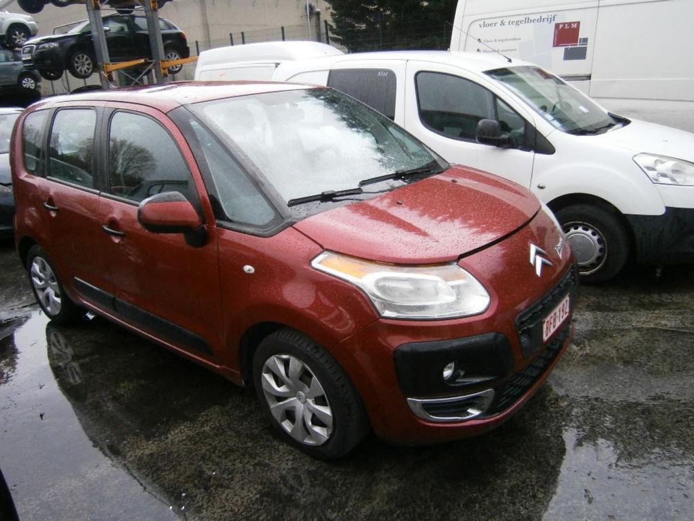 Citroen C3 Picasso 1.4i /HDi 2010г. на части