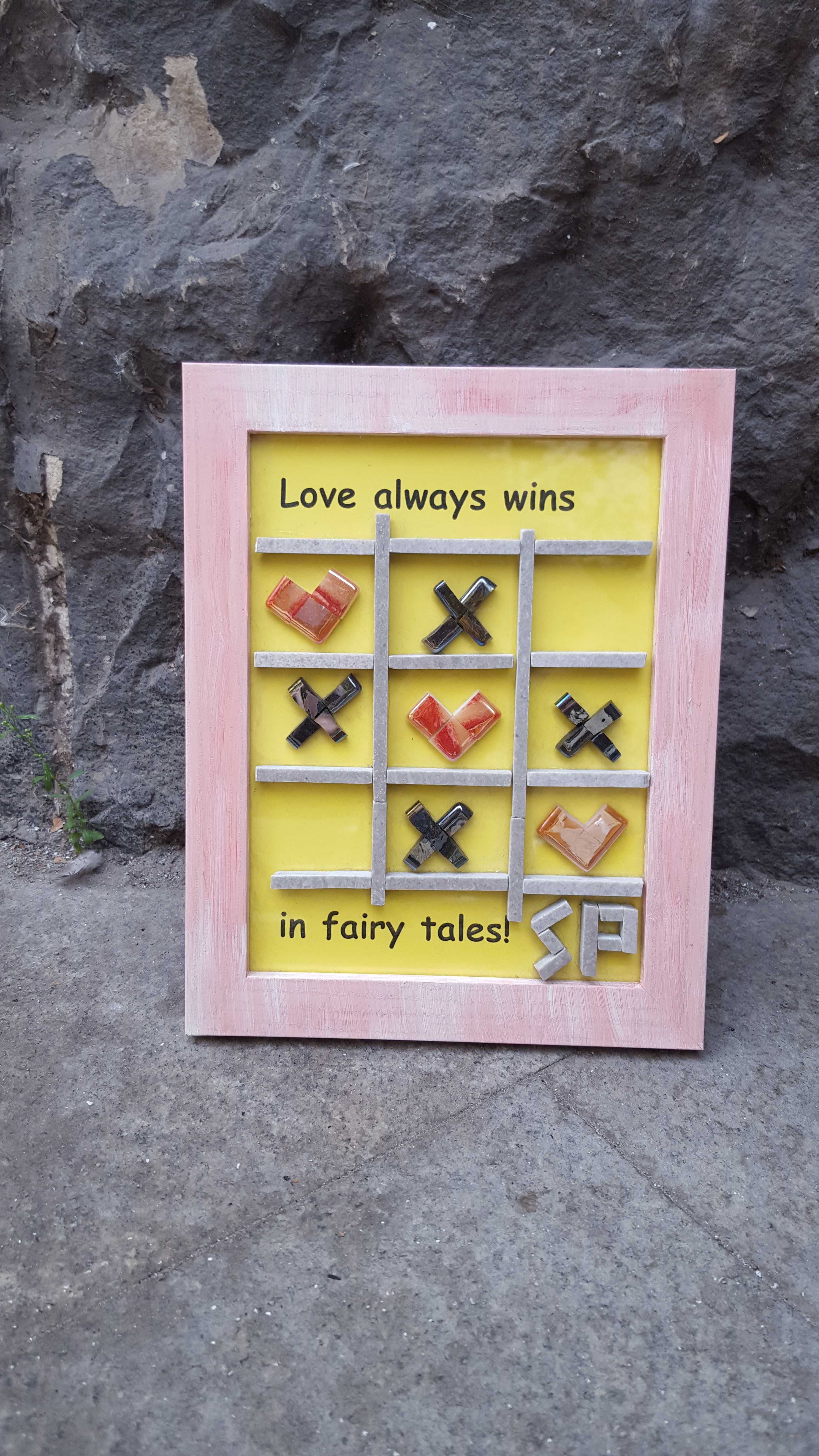 Love wins - Tablou din mozaic de sticla X si zero (inima); handmade