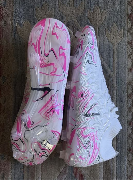 Бутсы новые для футбола