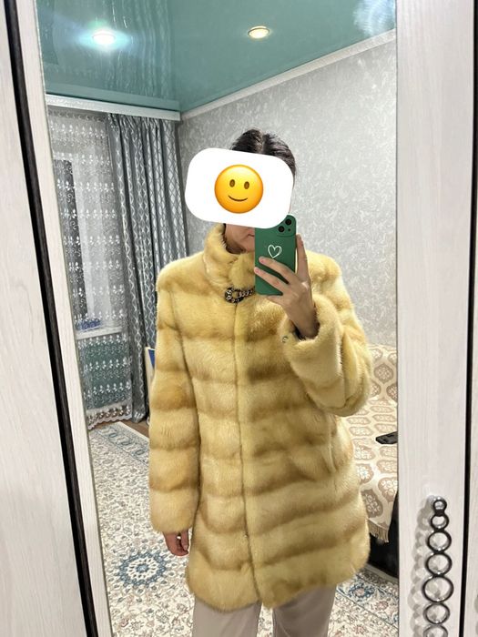 Продам норковую шубу