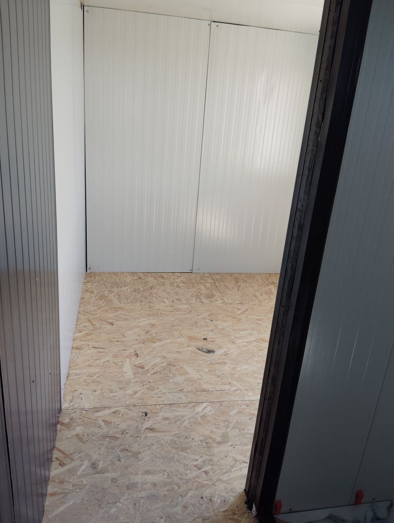 Container 12 m x2.4 izolat
