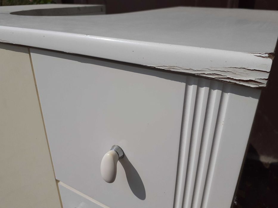 Mobilier baie sub chiuveta