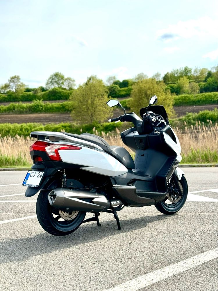 Kymco Downtown 300i