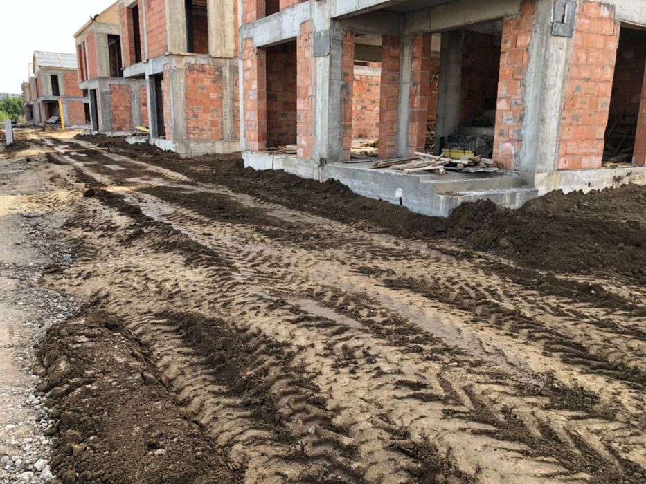 Pamant de Umplutura sau pamant negru vegetal