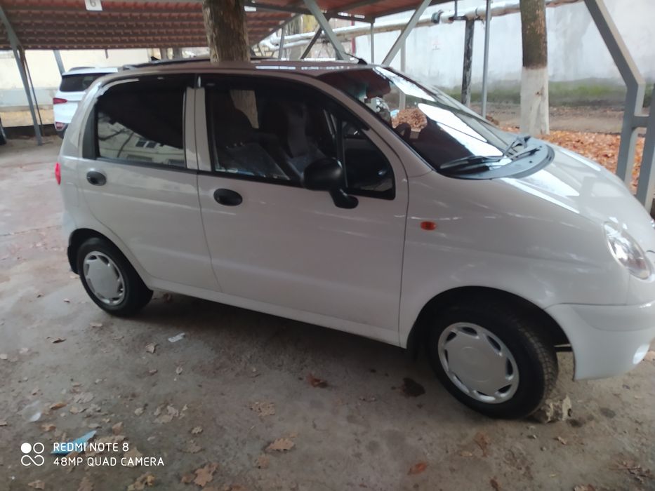 Matiz 2017 yil 
Rangi oq
Probeg 110 000 km
Kraska toza
Balonlari yangi