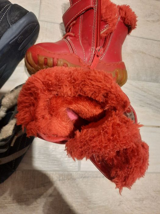 2 perechi încălțăminte pt copii