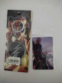 Брелок DC Flash/Флэш и карточка Marvel Deadpool/Дэдпул