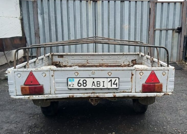 Автомобильный прицеп