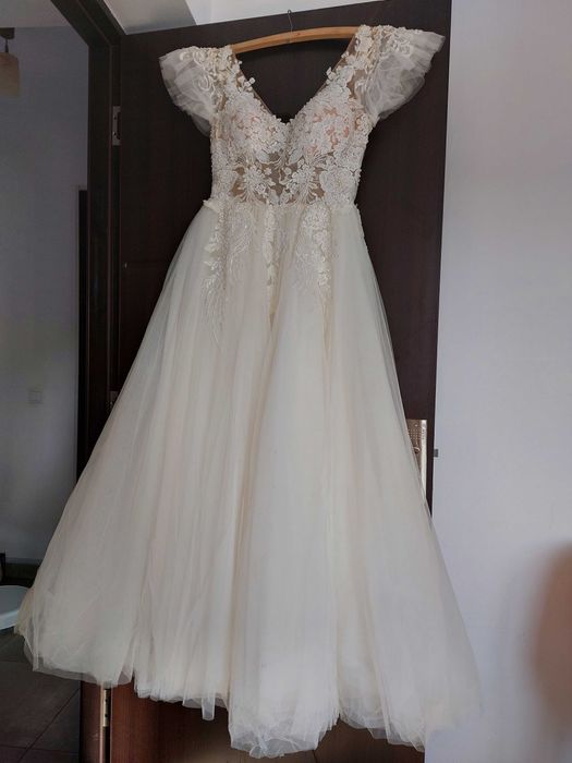 Vand rochie de mireasa