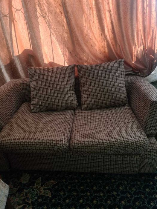 Срочно Продаю Кресло. Диван. Второй диван .