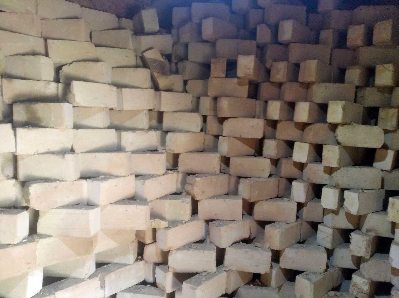 G'isht Pishgan  Гишт пишган. Кирпич жжёный.