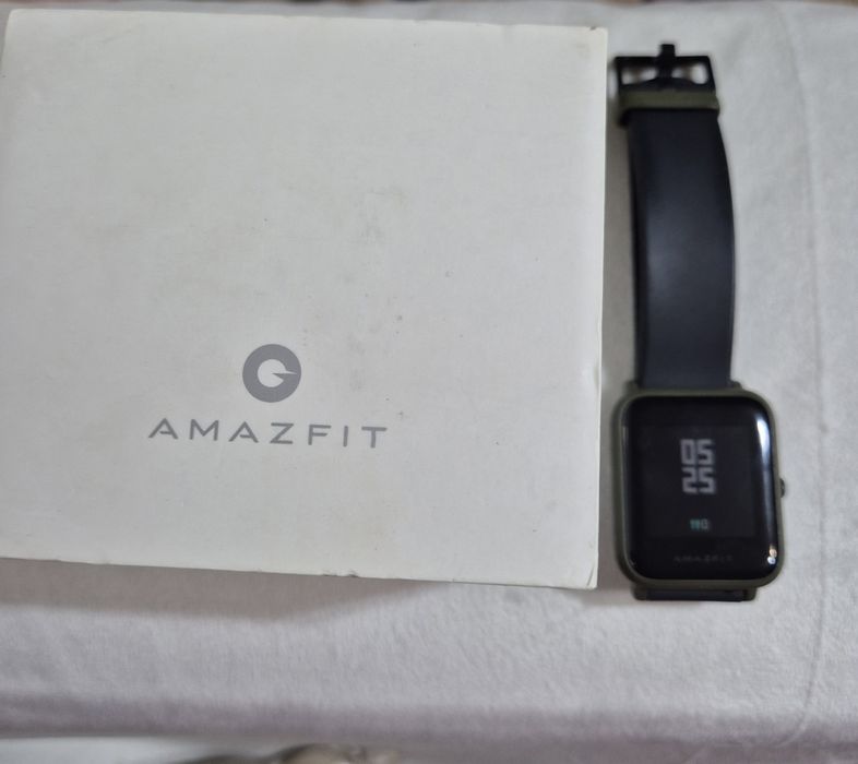 Часы Xiami bip amazfit smartwatch,  в идеальном состоянии
