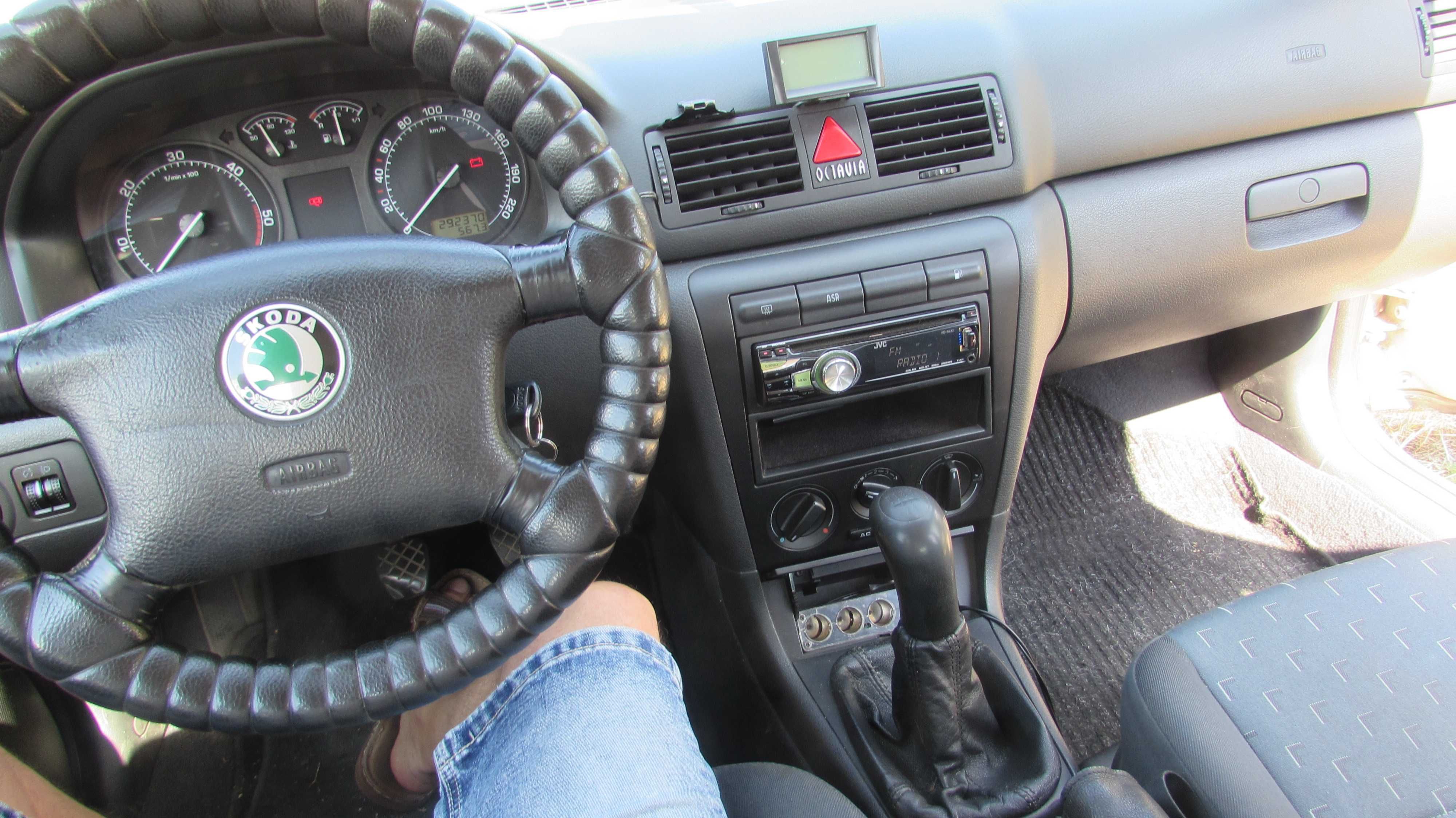 Skoda Oktavia 1,9 TDI 2002g частно лице.