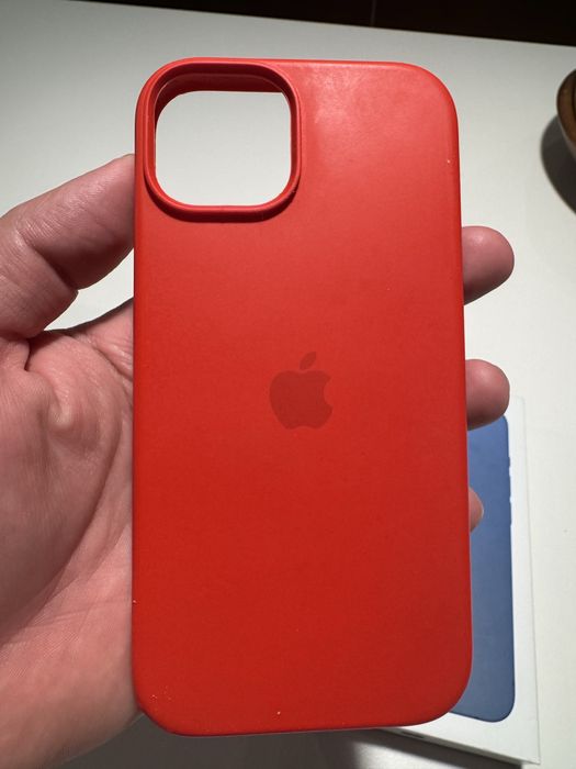 iPhone 13 128 GB & Apple silicon case